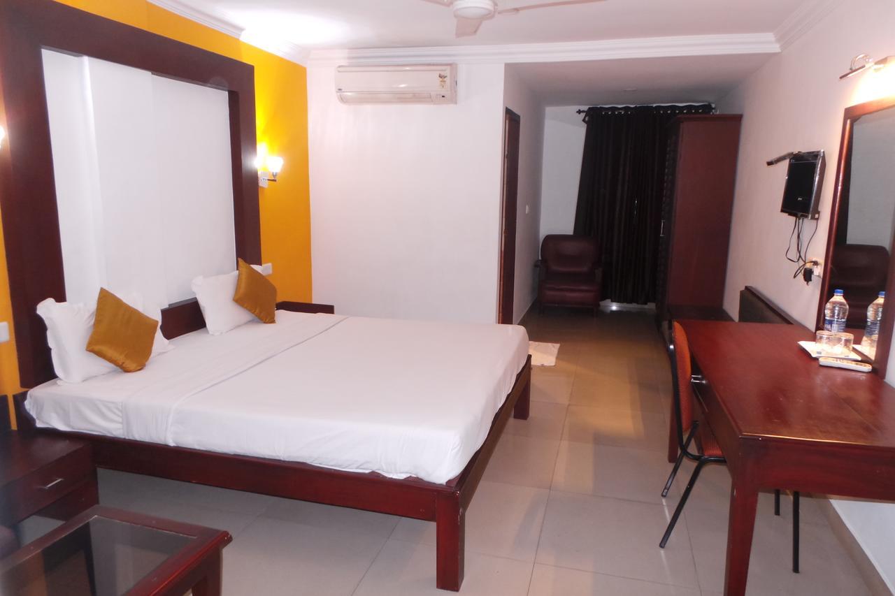 Hotel Wayanad Regency Kedavūr Екстериор снимка