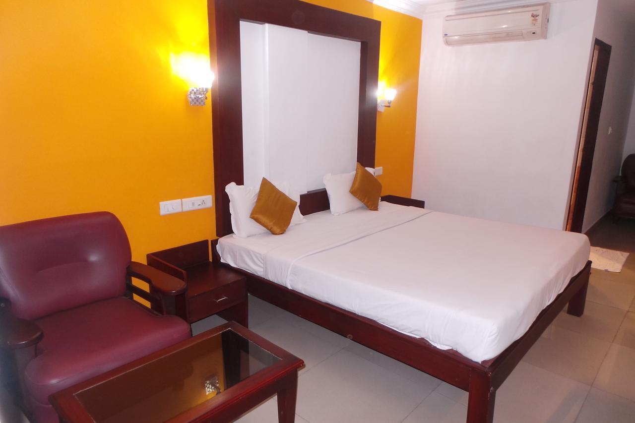 Hotel Wayanad Regency Kedavūr Екстериор снимка
